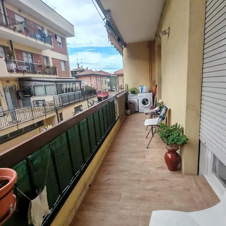 Backpackers Apartament- Il Lupo Affitta Apartmán Rimini