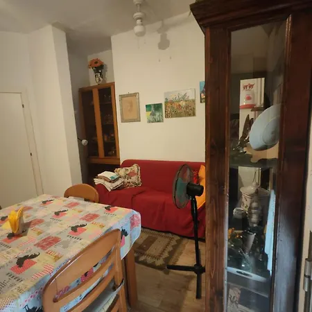 Backpackers Apartament- Il Lupo Affitta * Rimini