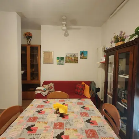 Backpackers Apartament- Il Lupo Affitta Apartamento