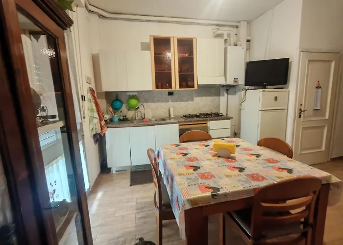 Apartamento Backpackers Apartament- Il Lupo Affitta *